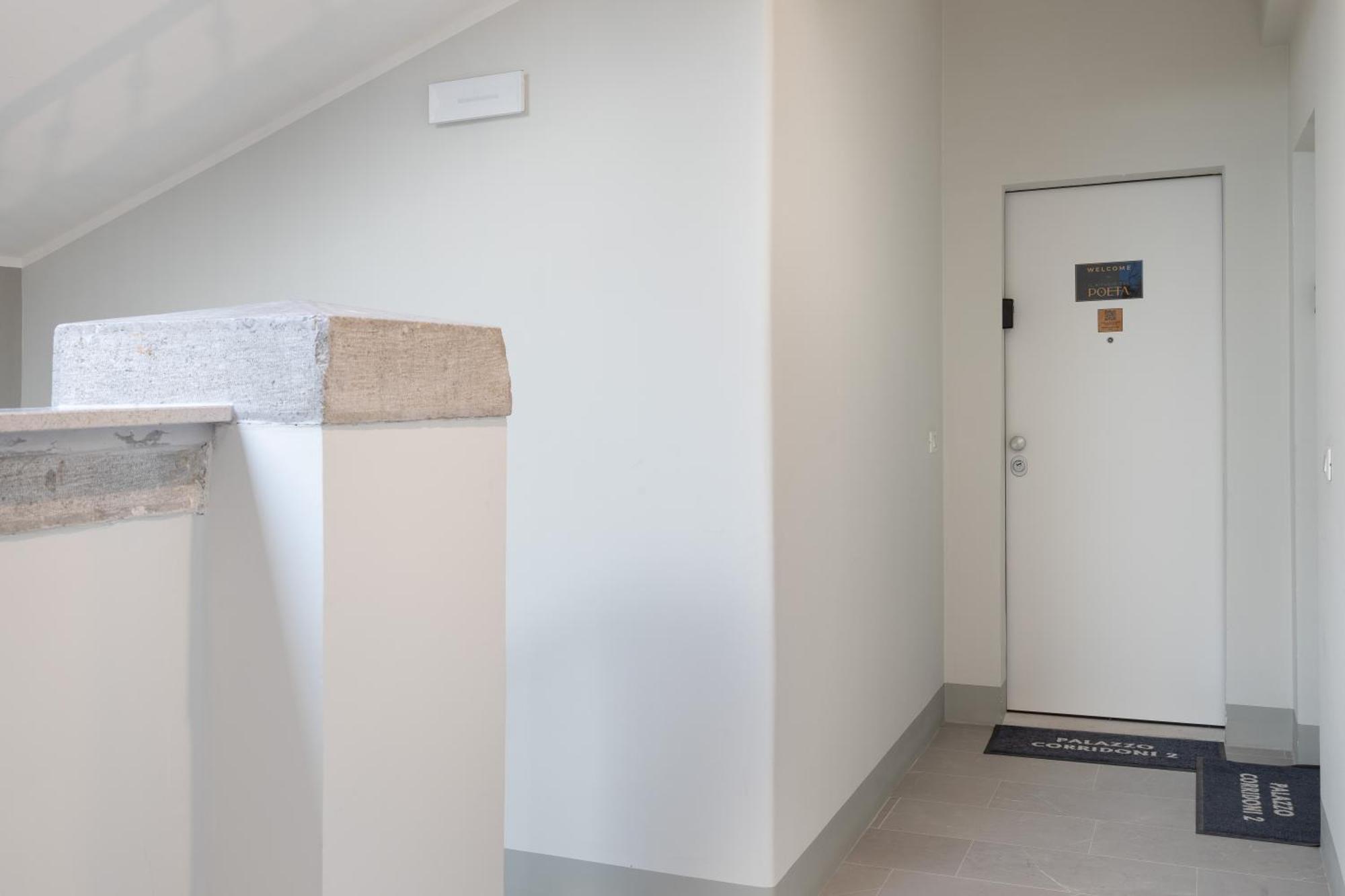 Blake, Attico Centrale Con Parcheggio A Trieszt Kültér fotó